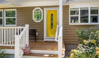 93 Burdickville Rd, Charlestown, RI 02813