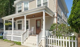 8 Bush St, Newport, RI 02840