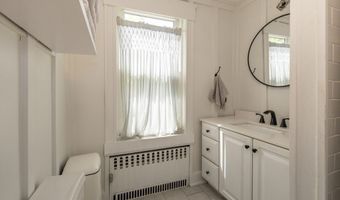 58 Maple Ave 58, Andover, MA 01810