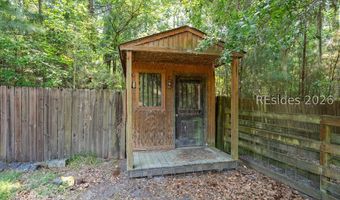 18 Quiet Cove Way, Beaufort, SC 29907