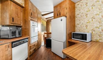 2074 Mustang Ln, Arcata, CA 95521