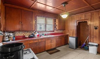 17 Neponset Ave, Boston, MA 02136
