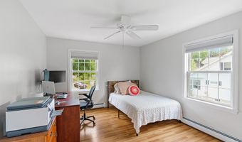 211 Oak St, Bath, ME 04530