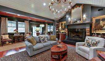 9 Bajala Dr E, Beaufort, SC 29907