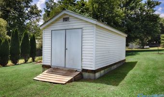 215 Dusty Dr SW, Arab, AL 35016