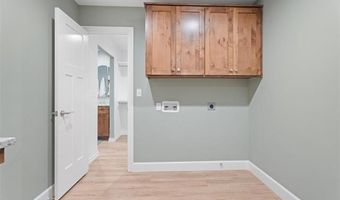 5822 Coldspring Ln, Bartlesville, OK 74006