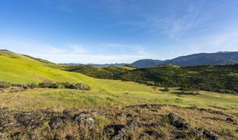 312 Sky Ridge Rd, Ashland, OR 97520