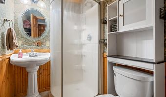 17182 Long Lake Hwy, Alpena, MI 49707