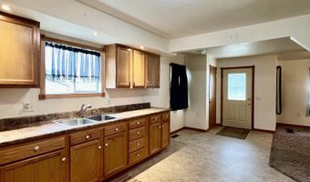 125 E Main St, Agency, IA 52530