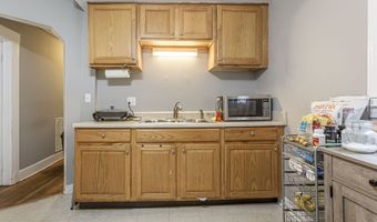 72 Beech St, Bristol, CT 06010