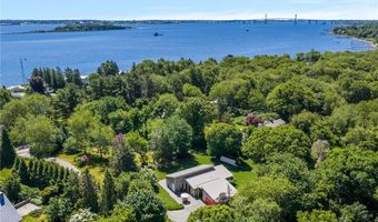 621 E Shore Rd, Jamestown, RI 02835