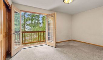 28 Grand View Ln, Bellingham, WA 98229