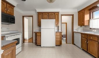 25542 W Warren St, Dearborn Heights, MI 48127