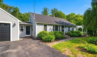 1070 Tarkiln Rd, Burrillville, RI 02830