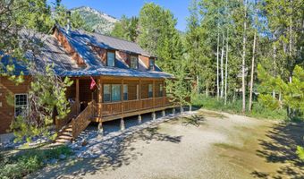 9 PINE St, Alpine, WY 83128