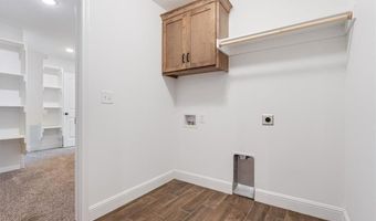 5905 NW Ettie May St, Bentonville, AR 72713
