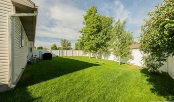 995 Edinburg Cir, Ammon, ID 83406