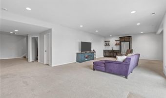 14616 Aspen Cir, Basehor, KS 66007