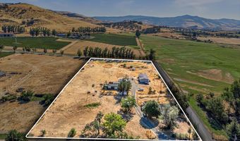 1330 N Mountain Ave, Ashland, OR 97520