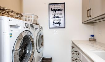 25 Los Alamos Cir, Angel Fire, NM 87710