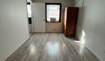 112 S Hutchinson Ave, Adel, GA 31620