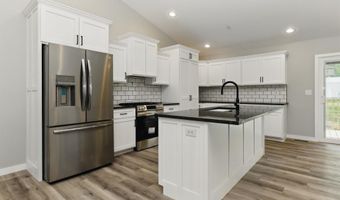 1724 28th St, Bedford, IN 47421