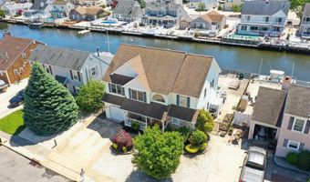 71 Top Sail Ct, Bayville, NJ 08721