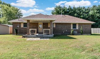 1004 Baretta Ct, Aurora, MO 65605