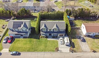 123 Columbus Blvd, Amityville, NY 11701