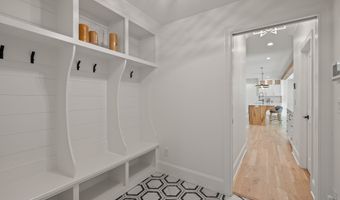 140 Meadowview Rd, Athens, GA 30606