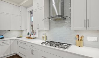 153 WINSOME Cir, Bethesda, MD 20814
