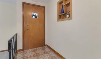 874 S Wisconsin Ave, Addison, IL 60101