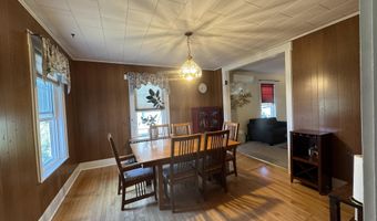 104 7th St, Bangor, ME 04401