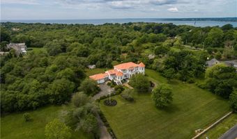 10 Ridge Rd, Newport, RI 02840