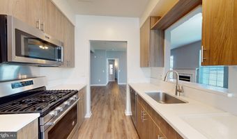 5947 FOUNDERS HILL Dr 103, Alexandria, VA 22310