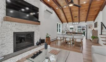 1067 Great Rd, Lincoln, RI 02865