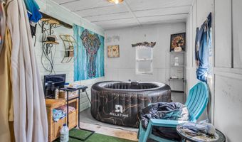 2 E MAIN St, Carlisle, PA 17015
