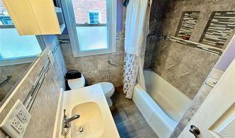 6778 Kolb Ave, Allen Park, MI 48101