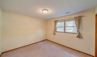 1008 Mesa Verde Pl, Ames, IA 50014