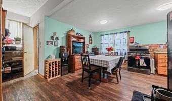 5869 Beechwood Ave, Alliance, OH 44601