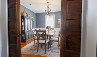 120 W Locust St, Aurora, MO 65605