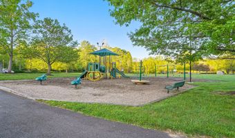 1728 CATHERINE FRAN Dr, Accokeek, MD 20607