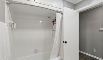 8635 Bishops Ln, Indianapolis, IN 46217