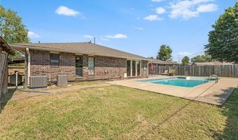 1902 SE Lawrence St, Bentonville, AR 72712