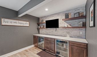 321 32nd St SW, Altoona, IA 50009