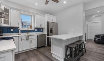 10 Braman St 1, Newport, RI 02840