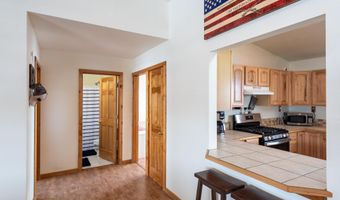 7 S SIOUX Trl, Boulder, WY 82923
