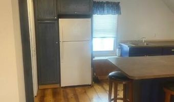 78 High St, Belfast, ME 04915