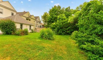 386 Division St, Amsterdam, NY 12010