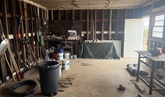 501 Avenue D, Abernathy, TX 79311